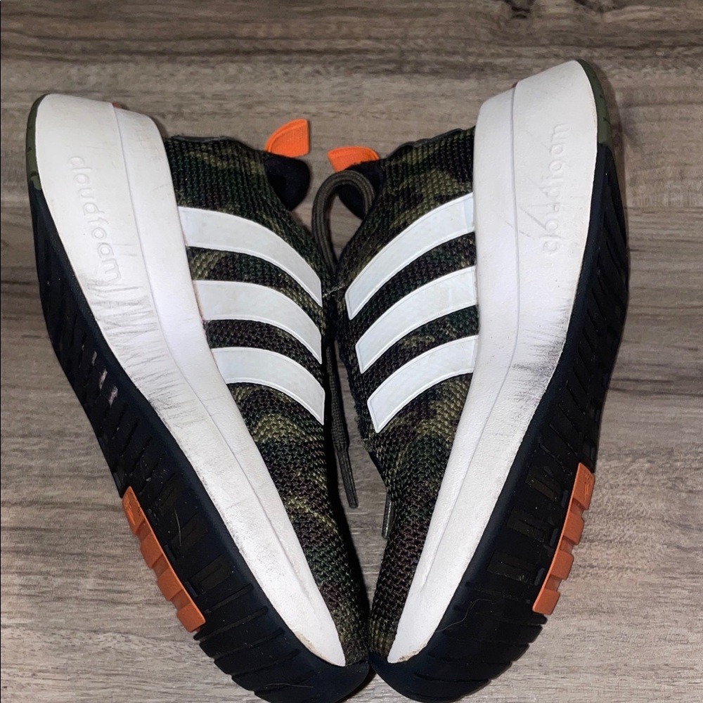 Toddler Boy’s Adidas Camo Sneakers EUC - Picture 5 of 7